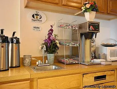 Super 8 by Wyndham Pittsburgh/Monroeville 