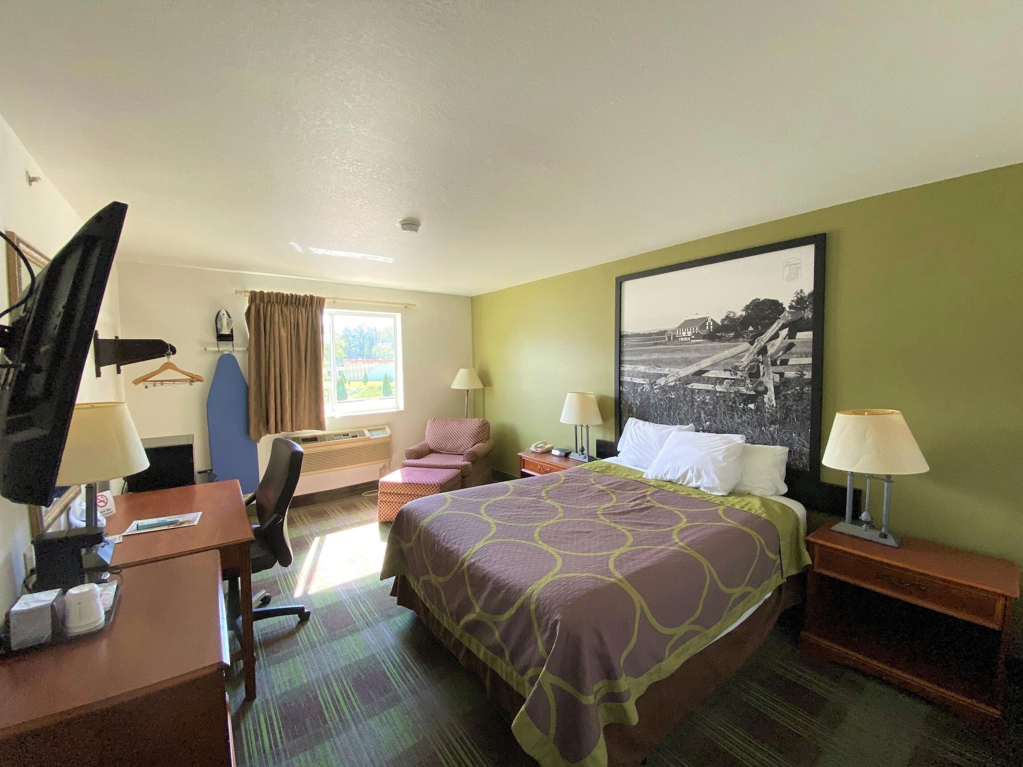 Super 8 By Wyndham Pittsburgh/monroeville 2* Monroeville