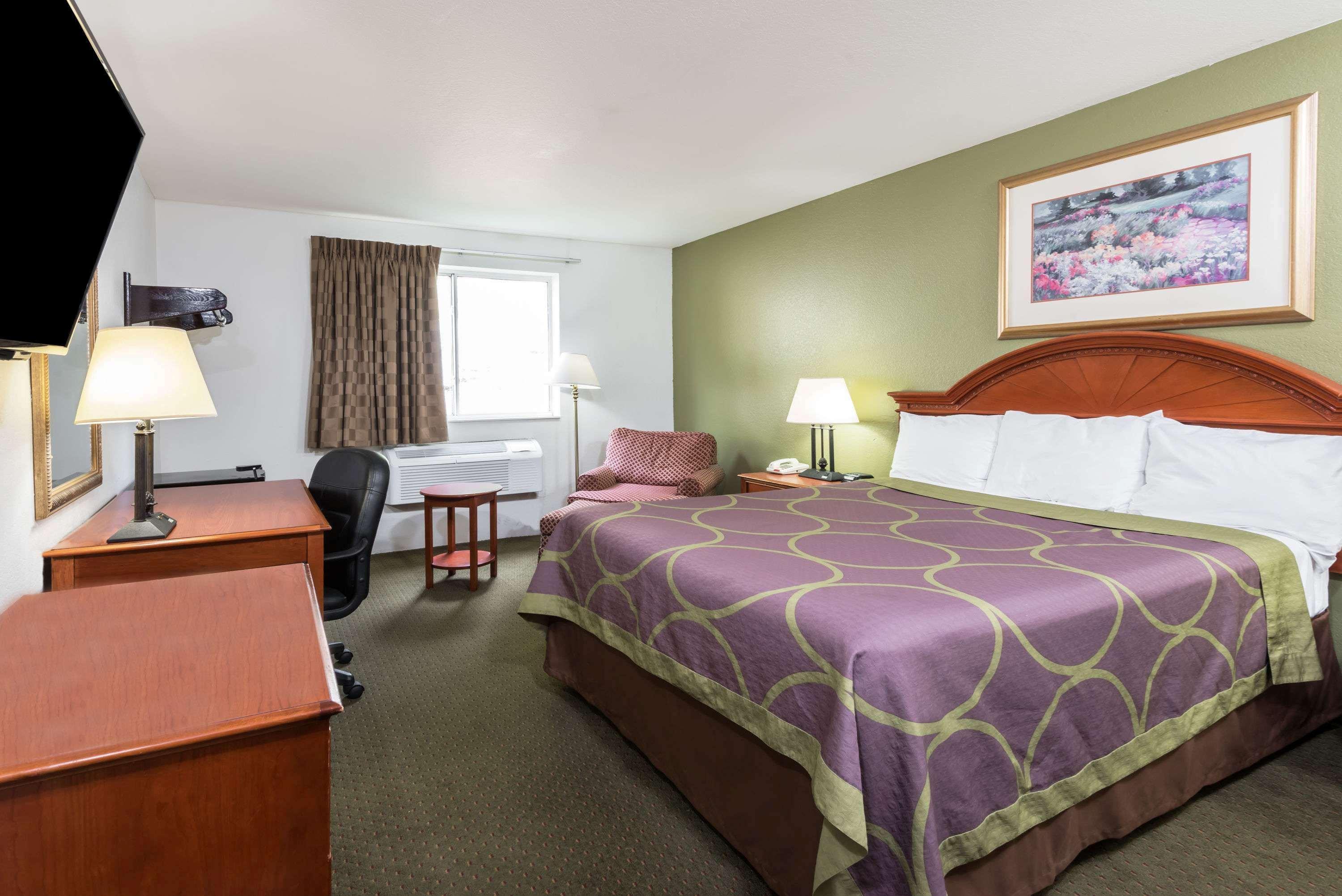 Super 8 By Wyndham Pittsburgh/monroeville 2* Monroeville