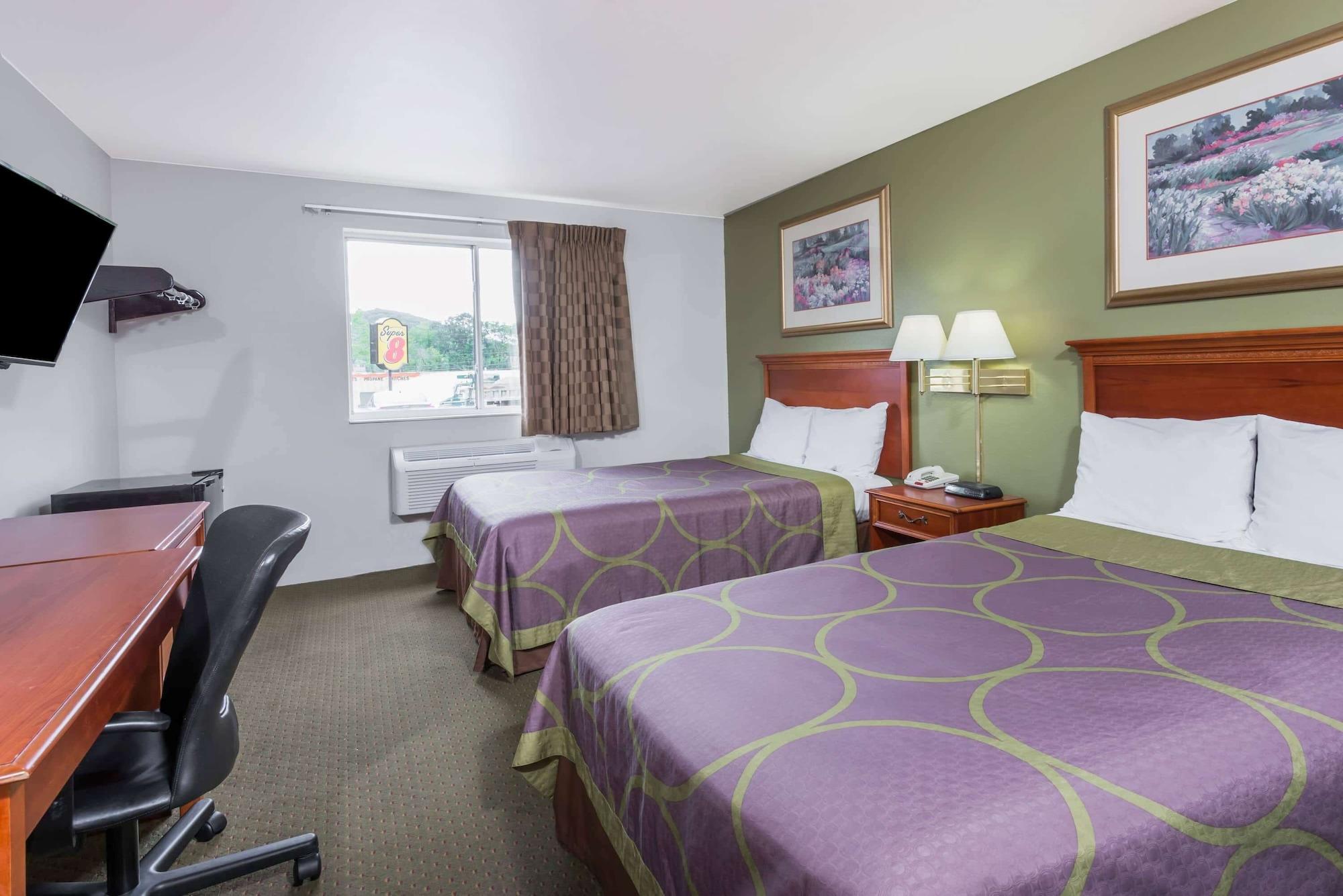 Super 8 By Wyndham Pittsburgh/monroeville Hotel Monroeville